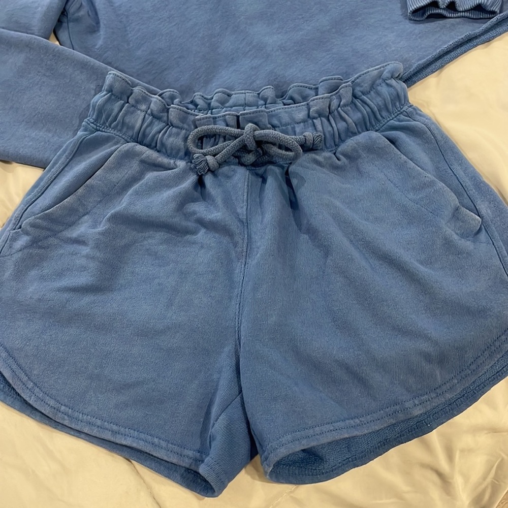 Universal Thread Outfit - Picture 3 of 8